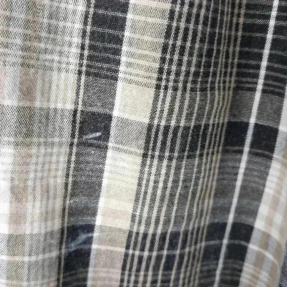 I JEANS BY BUFFALO Size Medium Button down - Picture 6 of 8